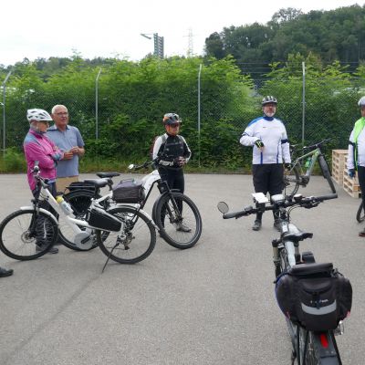 002 Auch Peter wünschte uns eine schöne Tour. Leider ohne Richard